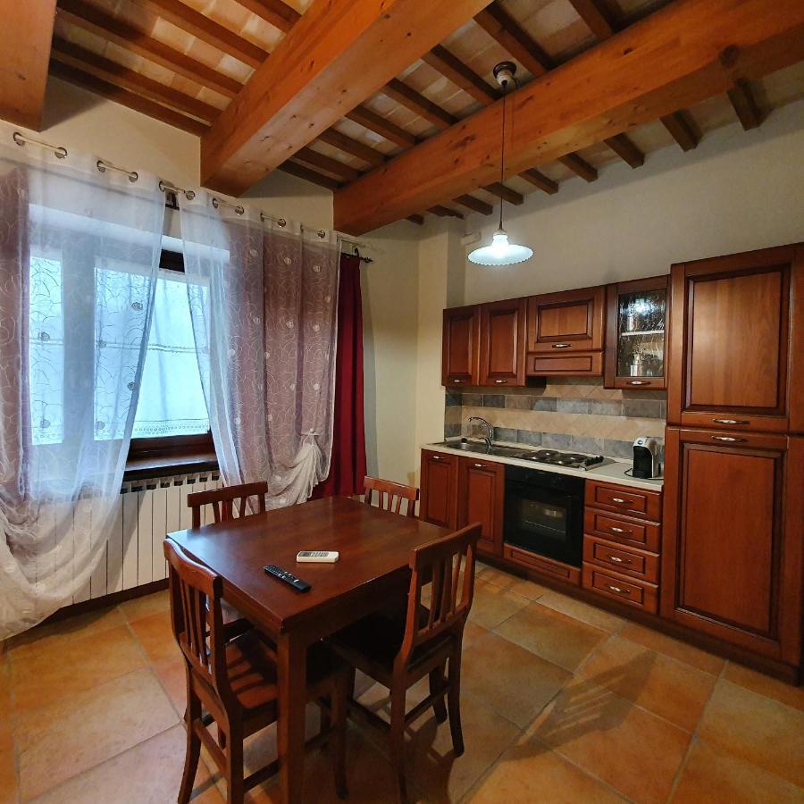 Pietra Maula Agriturismo Кастельраймондо Экстерьер фото