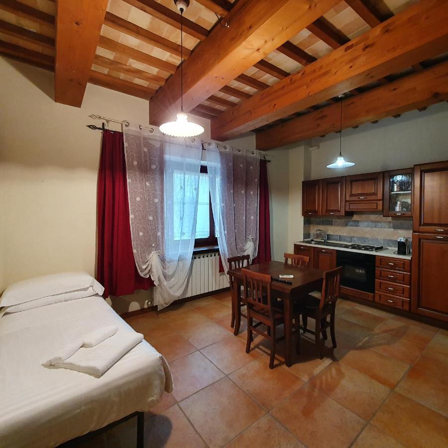 Pietra Maula Agriturismo Кастельраймондо Экстерьер фото