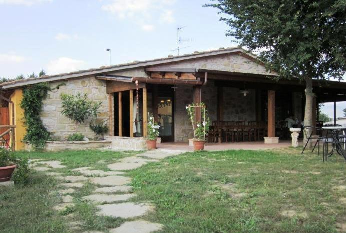 Pietra Maula Agriturismo Кастельраймондо Экстерьер фото